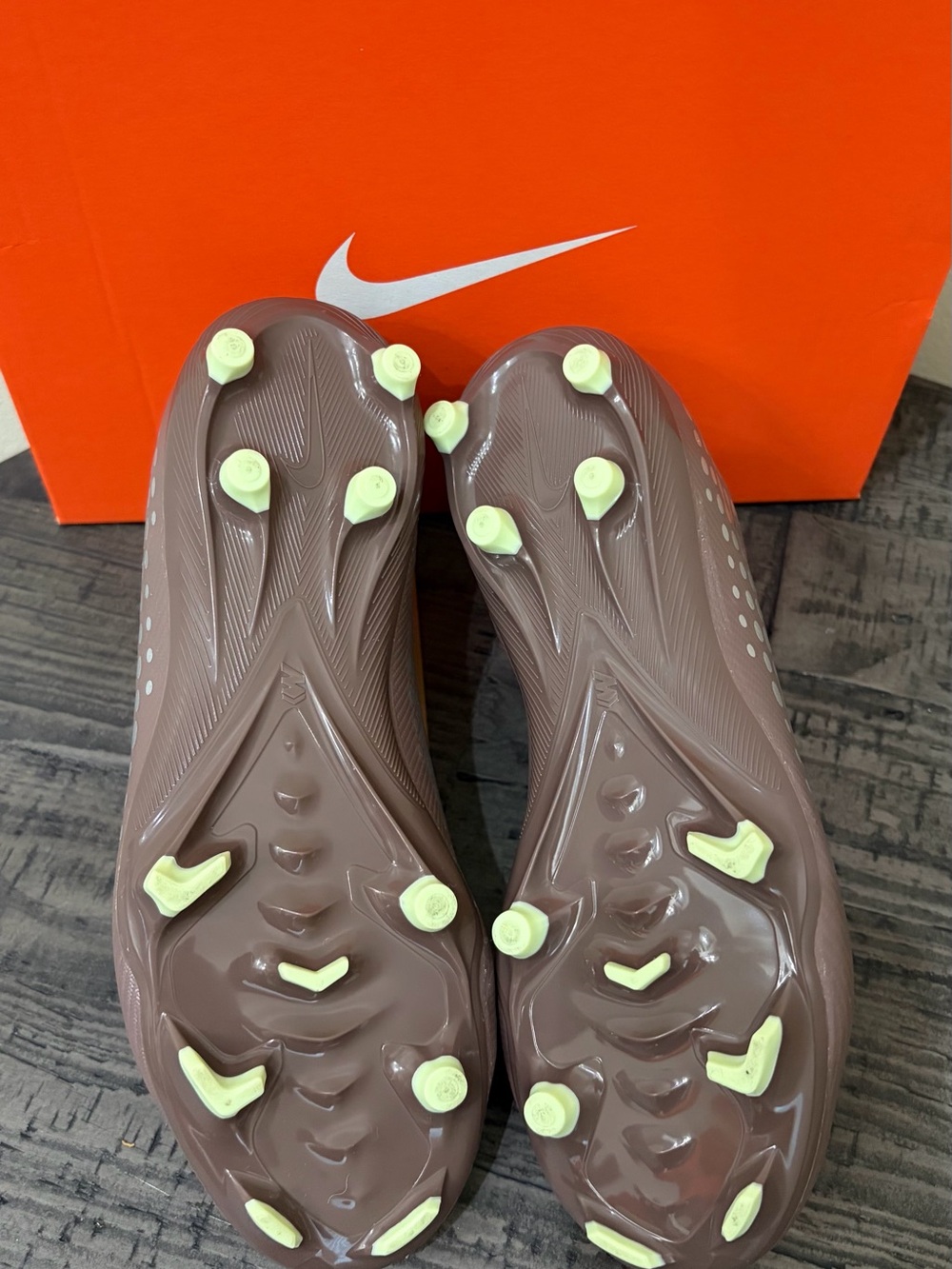 🚨BRAND NEW Nike Kids Kylian Mbappé Soccer Cleats🚨 - Picture 2 of 11